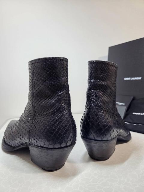 正規美 完全限定 サンローランパリ ルーカス パイソンブーツ 黒 41/ 25~26cm 5.5ヒール ジップショート丈 付属完備 < ブランド 正規美 完全限定 サンローランパリ ルーカス パイソンブーツ 黒 41/ 25~26cm 5.5ヒール ジップショート丈 付属完備 < ブランドの