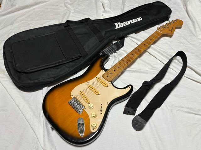 Squier by Fender エレキギター ソフトケース付1916-01-3 < ホビー Squier by Fender エレキギター ソフトケース付1916-01-3 < ホビーの