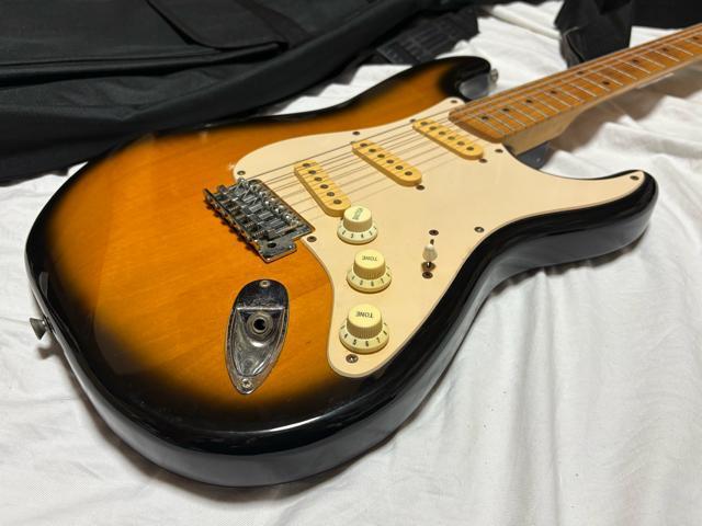 Squier by Fender エレキギター ソフトケース付1916-01-3 < ホビー Squier by Fender エレキギター ソフトケース付1916-01-3 < ホビーの