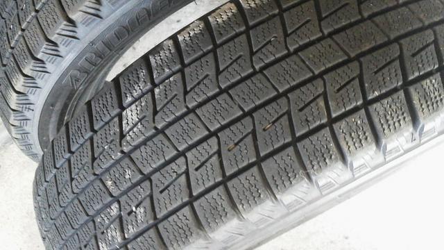 ���Õi�y�����Ԃɍa�L��X�^�b�h���X�u���W�X�g�� 155/65R13 2�{ �� ������/�o�C�N