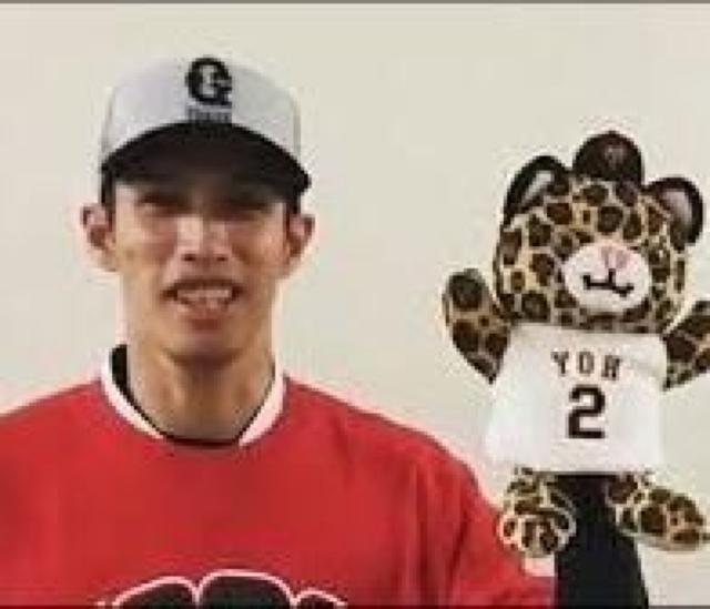 陽 岱鋼「ヒョウダイカン ハンドパペット」&「YGオリジナル クマノミキャップ」☆新品 < レジャー/スポーツ  陽 岱鋼「ヒョウダイカン ハンドパペット」&「YGオリジナル クマノミキャップ」☆新品  < レジャー/スポーツの