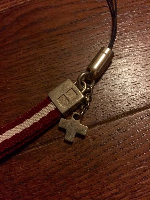 BALLY ストラップ キーホルダー イタリア製 バリー クロス メンズ レディース Bロゴ 携帯ストラップ  < ブランド  BALLY ストラップ キーホルダー イタリア製 バリー クロス メンズ レディース Bロゴ 携帯ストラップ  < ブランドの