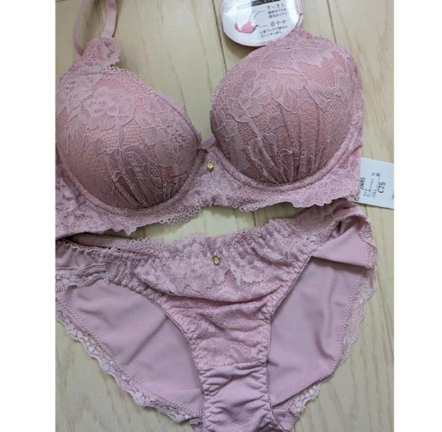 C75/L★脇高フラワーレースブラジャーショーツセット★底厚モールドカップ★新品★送料無料 < 女性ファッション  C75/L★脇高フラワーレースブラジャーショーツセット★底厚モールドカップ★新品★送料無料 < 女性ファッションの