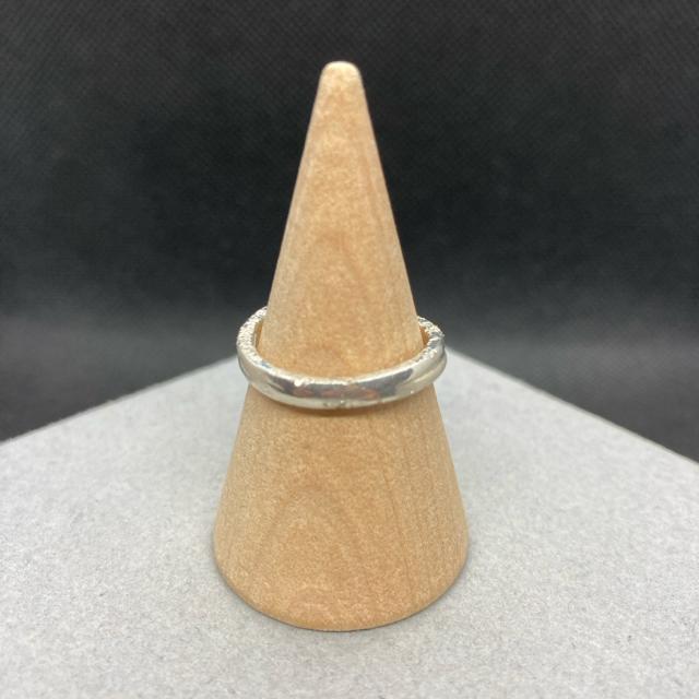  THE KISS SILVER Vo[ O w 14  uh 