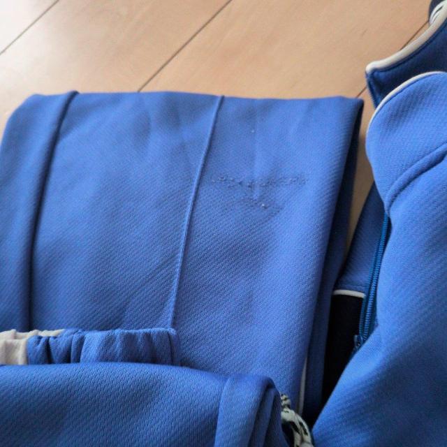 青色のスポーツウェアセットSサイズ < キッズ/ベビー 青色のスポーツウェアセットSサイズ < キッズ/ベビーの