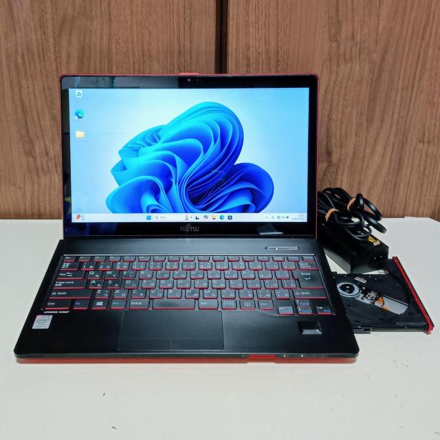 FUJITSU LIFEBOOK Corei5 ������12GB SSD512GB Web�J���� �^�b�`�p�l�� DVD Office �� PC�{��/���Ӌ@��� 