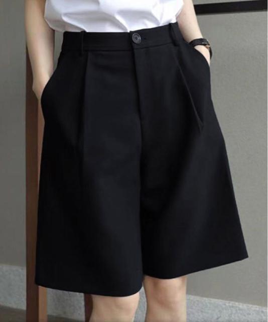 送料無料 新品 タックショートパンツ ハイウエスト 美脚 < 女性ファッション  送料無料 新品 タックショートパンツ ハイウエスト 美脚  < 女性ファッションの