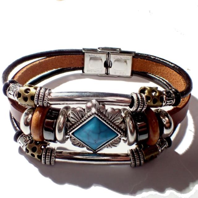 三連 ひし形 ターコイズブルー レザーブレスレット ブレスレット ブレス インディアン 茶色 < 男性アクセサリー/時計 三連 ひし形 ターコイズブルー レザーブレスレット ブレスレット ブレス インディアン 茶色 < 男性アクセサリー/時計の