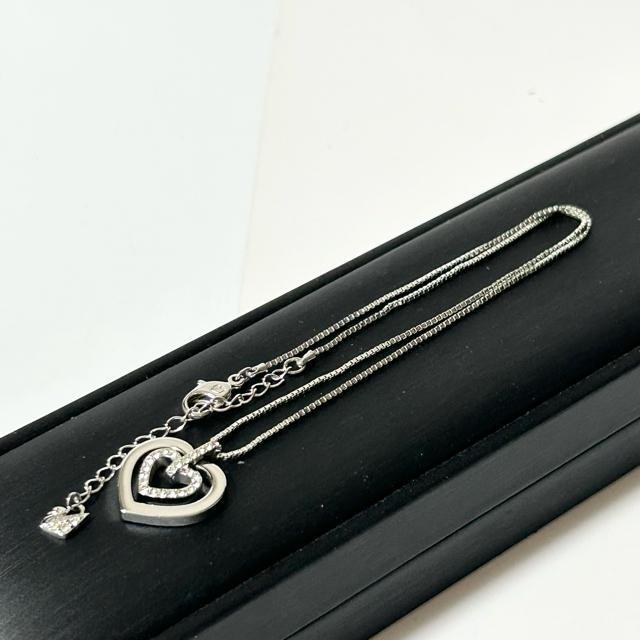 ���i SWAROVSKI �X�����t�X�L�[ ���C���X�g�[�� �n�[�g �l�b�N���X �y���_���g ���f�B�[�X �V���o�[ �� �u�����h�� 