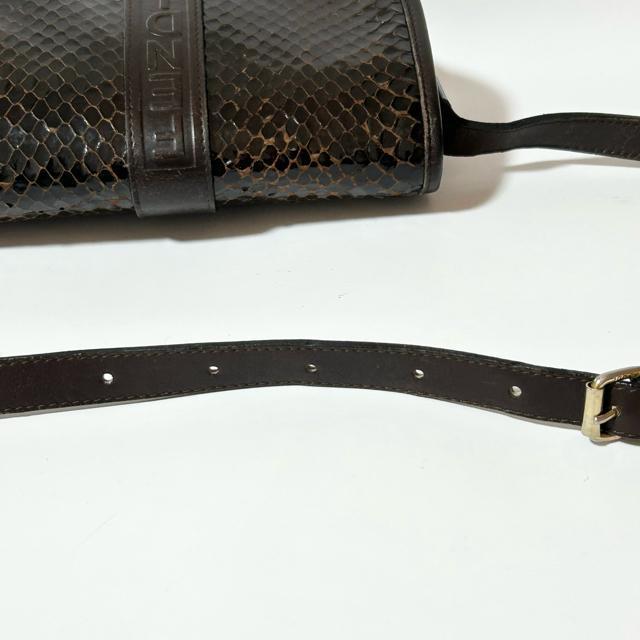FENDI フェンディ パイソン型押し カーフ レザー ショルダー バッグ ブラウン ロゴ型押し < ブランド FENDI フェンディ パイソン型押し カーフ レザー ショルダー バッグ ブラウン ロゴ型押し < ブランドの