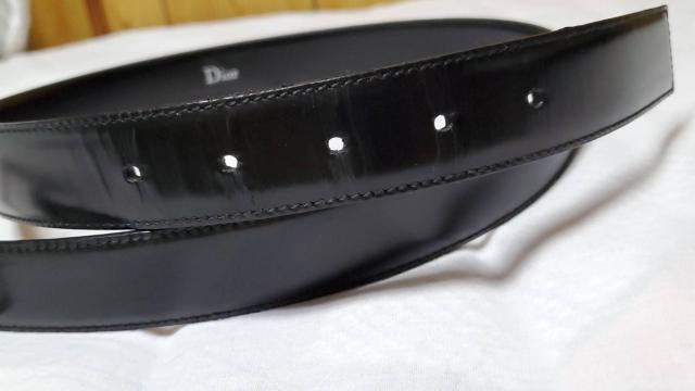 正規美 レア ディオールオム シャイニーDバックル ミニマル レザーベルト 黒 85 28 クラシック スーツ◯デニム < ブランド  正規美 レア ディオールオム シャイニーDバックル ミニマル レザーベルト 黒 85 28 クラシック スーツ◯デニム < ブランドの