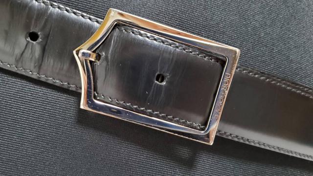 正規美 レア ディオールオム シャイニーDバックル ミニマル レザーベルト 黒 85 28 クラシック スーツ◯デニム < ブランド  正規美 レア ディオールオム シャイニーDバックル ミニマル レザーベルト 黒 85 28 クラシック スーツ◯デニム < ブランドの