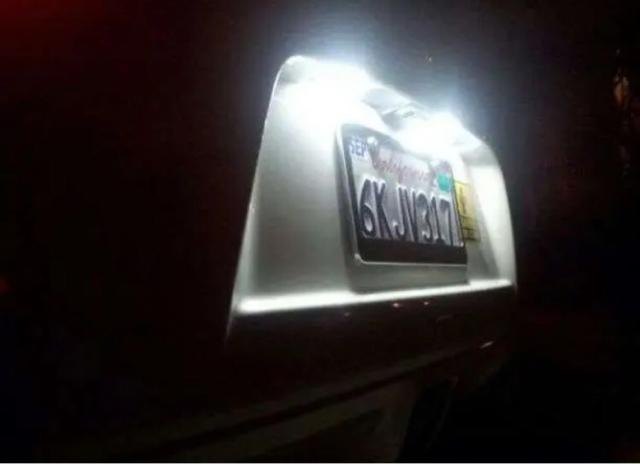 Vi/io[/T10LED~2/3`bvSMD~5  /oCN