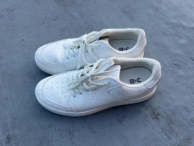 UNIQLOスニーカー < 女性ファッション  UNIQLOスニーカー  < 女性ファッションの