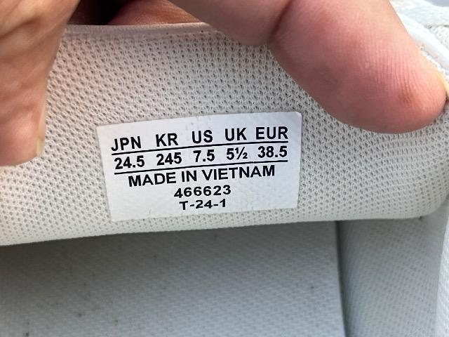 UNIQLOスニーカー < 女性ファッション  UNIQLOスニーカー < 女性ファッションの