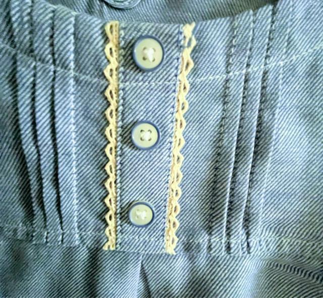 LLサイズ!ライトデニム調柄!ブルー系水色!色合い!両サイド!ポケット付き!長袖チュニック!新品タグ付き! < 女性ファッション  LLサイズ!ライトデニム調柄!ブルー系水色!色合い!両サイド!ポケット付き!長袖チュニック!新品タグ付き! < 女性ファッションの