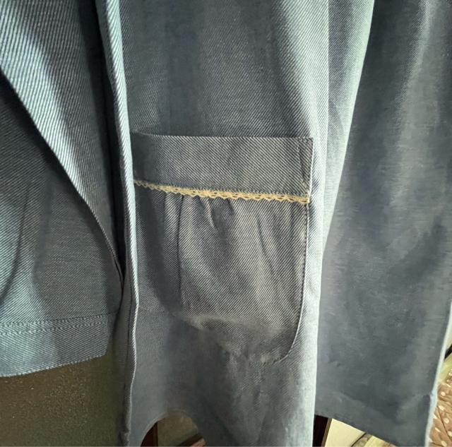 LLサイズ!ライトデニム調柄!ブルー系水色!色合い!両サイド!ポケット付き!長袖チュニック!新品タグ付き! < 女性ファッション  LLサイズ!ライトデニム調柄!ブルー系水色!色合い!両サイド!ポケット付き!長袖チュニック!新品タグ付き! < 女性ファッションの