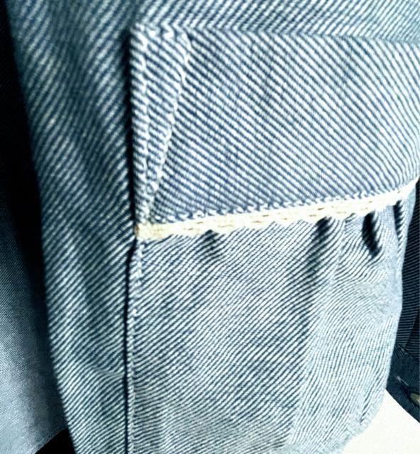 LLサイズ!ライトデニム調柄!ブルー系水色!色合い!両サイド!ポケット付き!長袖チュニック!新品タグ付き! < 女性ファッション  LLサイズ!ライトデニム調柄!ブルー系水色!色合い!両サイド!ポケット付き!長袖チュニック!新品タグ付き! < 女性ファッションの