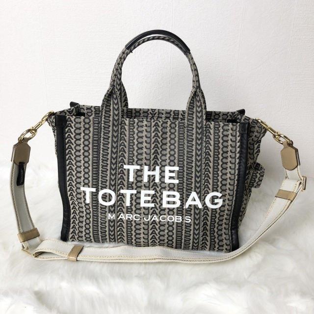 【極美品】マークジェイコブス トートバッグ ショルダーバッグ 2way モノグラム ジャカード ミディアム < ブランド  【極美品】マークジェイコブス トートバッグ ショルダーバッグ 2way モノグラム ジャカード ミディアム  < ブランドの