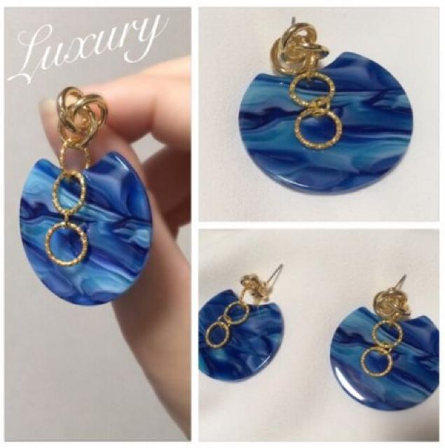 マーブルチェーン デザインピアス【新品】ブルー×ゴールド < 女性アクセサリー/時計 マーブルチェーン デザインピアス【新品】ブルー×ゴールド < 女性アクセサリー/時計の