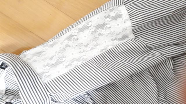 新品  肩の透けたレース柄が可愛いトップス&タンクトップセット < 女性ファッション  新品  肩の透けたレース柄が可愛いトップス&タンクトップセット < 女性ファッションの