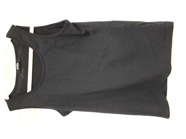 新品  肩の透けたレース柄が可愛いトップス&タンクトップセット < 女性ファッション  新品  肩の透けたレース柄が可愛いトップス&タンクトップセット < 女性ファッションの