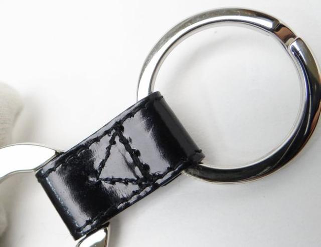 フェラガモ ガンチーニ キーリング キーホルダー シルバー<美品>送料無料 < ブランド フェラガモ ガンチーニ キーリング キーホルダー シルバー<美品>送料無料 < ブランドの