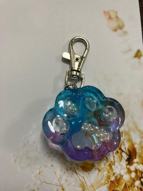 ハンドメイド レジン 肉球 シャカシャカ キーホルダー < 女性ファッション  ハンドメイド レジン 肉球 シャカシャカ キーホルダー < 女性ファッションの