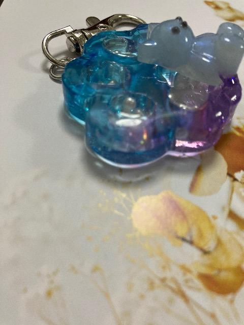 ハンドメイド レジン 肉球 シャカシャカ キーホルダー < 女性ファッション  ハンドメイド レジン 肉球 シャカシャカ キーホルダー < 女性ファッションの