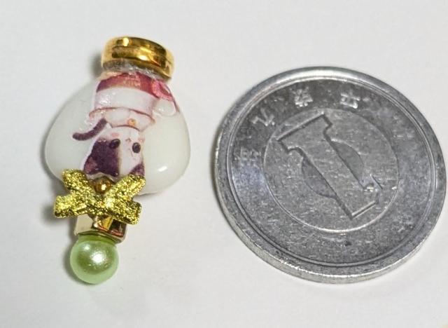 ミニチュア★香水瓶★ネコちゃん★ハート型★リボン★ホワイト★白★ドールハウスに★ < おもちゃ ミニチュア★香水瓶★ネコちゃん★ハート型★リボン★ホワイト★白★ドールハウスに★ < おもちゃの