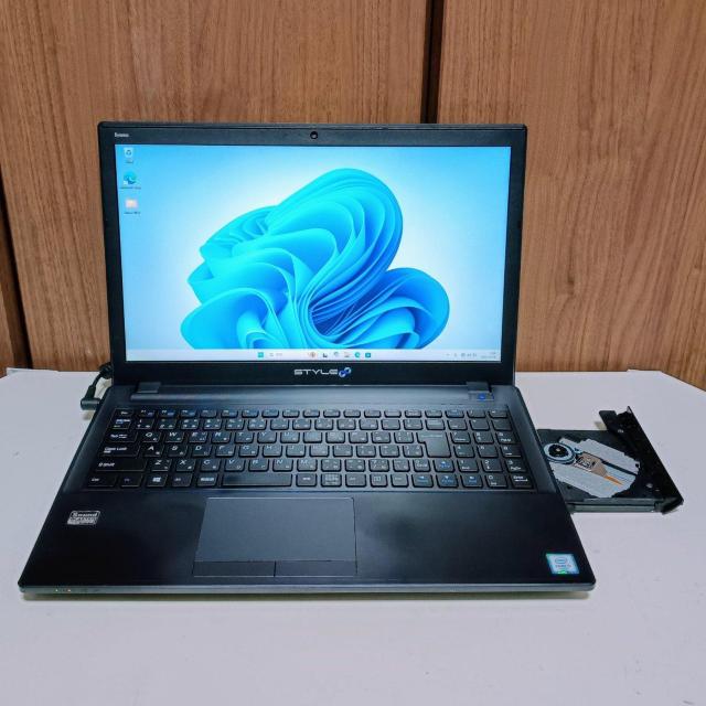 ユニットコム iiyama style∞ Corei7 メモリ8GB 新品 SSD256GB Webカメラ DVD フルHD < PC本体/周辺機器 ユニットコム iiyama style∞ Corei7 メモリ8GB 新品 SSD256GB Webカメラ DVD フルHD < PC本体/周辺機器の