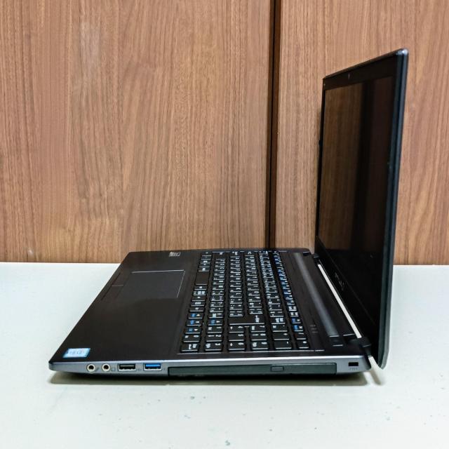 ユニットコム iiyama style∞ Corei7 メモリ8GB 新品 SSD256GB Webカメラ DVD フルHD < PC本体/周辺機器 ユニットコム iiyama style∞ Corei7 メモリ8GB 新品 SSD256GB Webカメラ DVD フルHD < PC本体/周辺機器の