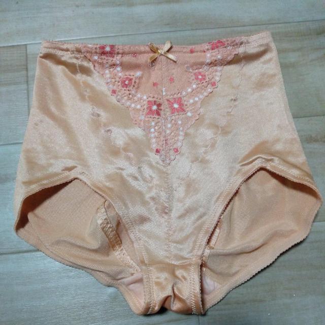 エレーヌガードル64 < 女性ファッション エレーヌガードル64 < 女性ファッションの