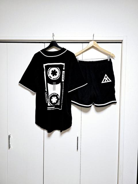 (17) 倖田來未  DNA ベースボールシャツ&ハーフパンツ上下セット 黒 M < タレントグッズ  (17) 倖田來未  DNA ベースボールシャツ&ハーフパンツ上下セット 黒 M < タレントグッズの