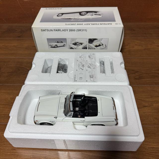 未展示品 オートアート 1/18 ダットサン フェアレディ 2000 SR311 < ホビー  未展示品 オートアート 1/18 ダットサン フェアレディ 2000 SR311 < ホビーの