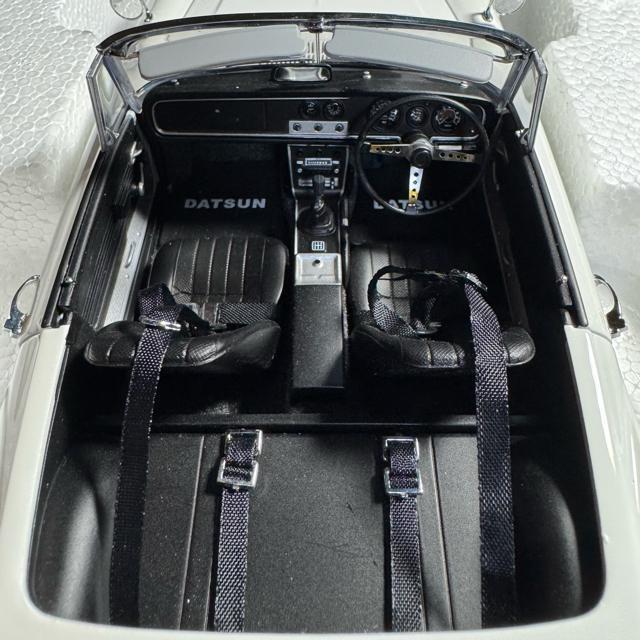 未展示品 オートアート 1/18 ダットサン フェアレディ 2000 SR311 < ホビー  未展示品 オートアート 1/18 ダットサン フェアレディ 2000 SR311 < ホビーの