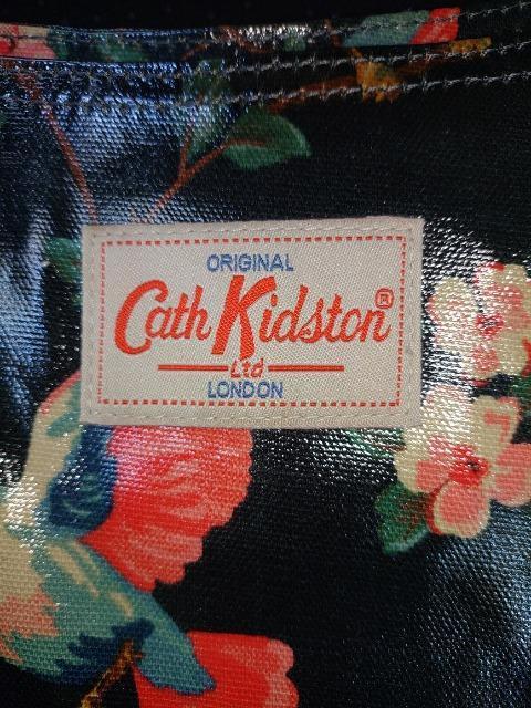 ハンドバッグ Cath Kidston 廃盤希少柄 キャスキッドソン トートバッグ 花柄 鳥 深緑 黒 < 女性ファッション ハンドバッグ Cath Kidston 廃盤希少柄 キャスキッドソン トートバッグ 花柄 鳥 深緑 黒 < 女性ファッションの