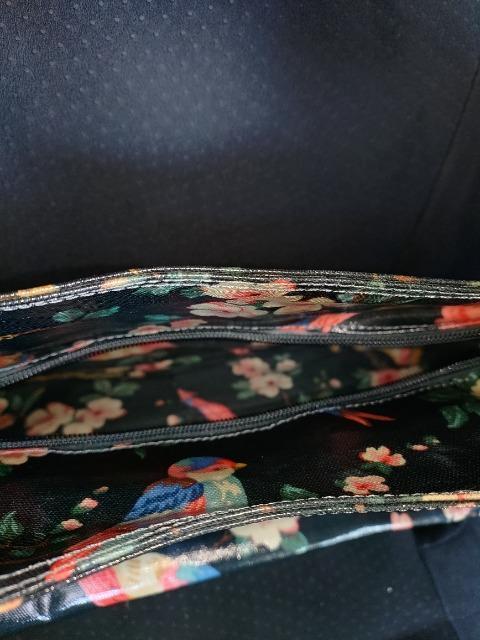 ハンドバッグ Cath Kidston 廃盤希少柄 キャスキッドソン トートバッグ 花柄 鳥 深緑 黒 < 女性ファッション ハンドバッグ Cath Kidston 廃盤希少柄 キャスキッドソン トートバッグ 花柄 鳥 深緑 黒 < 女性ファッションの