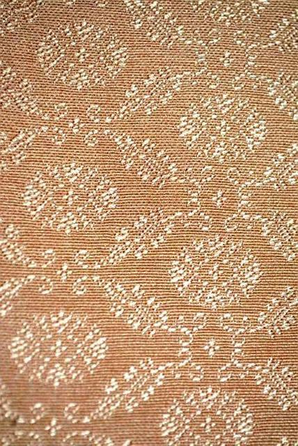 【最高峰】新品同様 ときがら茶色 飾花地紋 1つ紋 色無地 身丈161.5cm 裄丈64.5cm T3459 < 女性ファッション  【最高峰】新品同様 ときがら茶色 飾花地紋 1つ紋 色無地 身丈161.5cm 裄丈64.5cm T3459 < 女性ファッションの