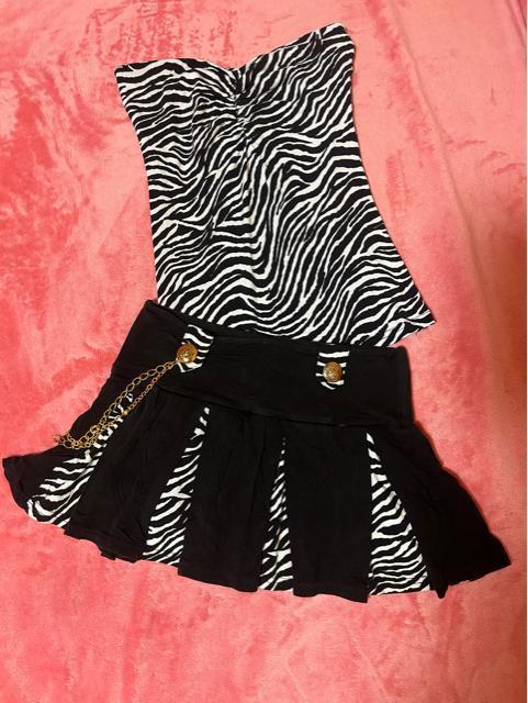 d.i.a. ゼブラ柄ベアトップ チェーン付きBOXタイプスカパンのセットアップ < ブランド  d.i.a. ゼブラ柄ベアトップ チェーン付きBOXタイプスカパンのセットアップ  < ブランドの