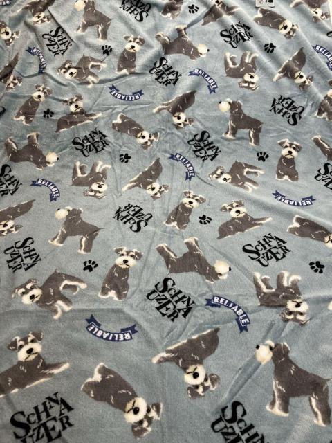 送料無料!フランネル素材で肌触り抜群!【シュナウザー】裏シープボアタッチ ハーフブランケット(画像から)1枚 < 女性ファッション 送料無料!フランネル素材で肌触り抜群!【シュナウザー】裏シープボアタッチ ハーフブランケット(画像から)1枚 < 女性ファッションの