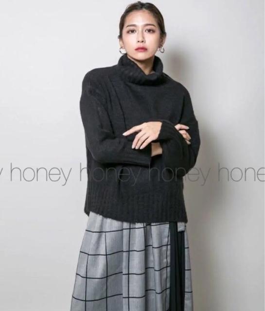 小顔効果●定価5,940円【新品】サイドスリットタートルニット●黒ブラック●タートルネック ニット < ブランド  小顔効果●定価5,940円【新品】サイドスリットタートルニット●黒ブラック●タートルネック ニット < ブランドの