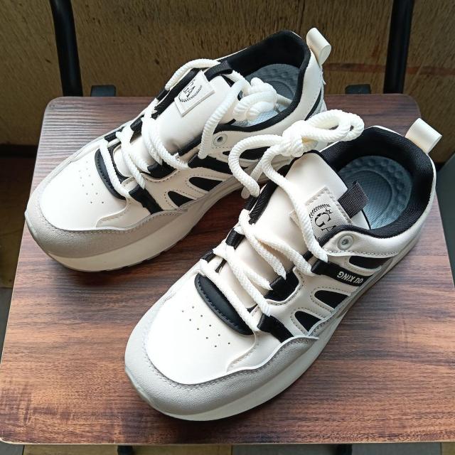 新品 24cm レディース スニーカー グレー シューズ 靴 カジュアル < 女性ファッション  新品 24cm レディース スニーカー グレー シューズ 靴 カジュアル  < 女性ファッションの