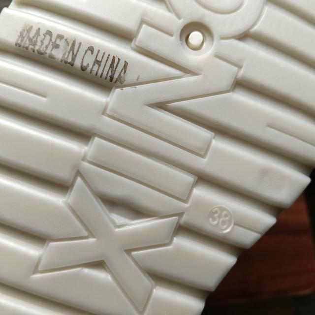 新品 24cm レディース スニーカー グレー シューズ 靴 カジュアル < 女性ファッション  新品 24cm レディース スニーカー グレー シューズ 靴 カジュアル < 女性ファッションの