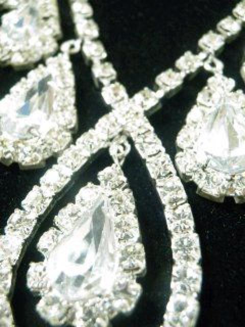 《New》【エレガント・ageha】ティアドロップ★ピアス&ネックレス<豪華セット> < 女性アクセサリー/時計  《New》【エレガント・ageha】ティアドロップ★ピアス&ネックレス<豪華セット> < 女性アクセサリー/時計の