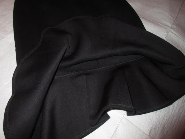 裾フリルスカート*タイト*マーメイド(ブラック)シンプル < 女性ファッション  裾フリルスカート*タイト*マーメイド(ブラック)シンプル < 女性ファッションの