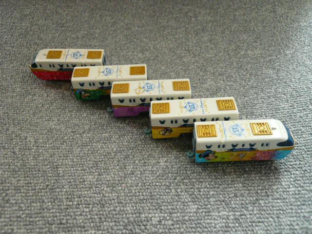 期間限定トミカ「東京ディズニーリゾート15周年記念リゾートラインセット」F27 < ホビー  期間限定トミカ「東京ディズニーリゾート15周年記念リゾートラインセット」F27 < ホビーの