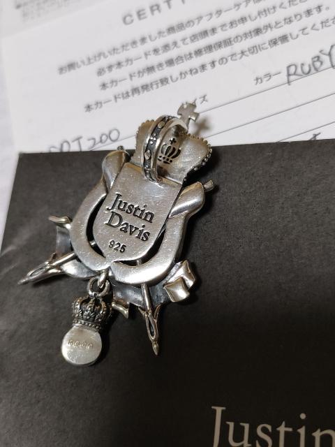 正規 ジャスティンデイビス リーガルチャンバー キメラ クレストペンダント ネックレストップ ルビー 赤×SV ラージL 保証書有 < ブランド  正規 ジャスティンデイビス リーガルチャンバー キメラ クレストペンダント ネックレストップ ルビー 赤×SV ラージL 保証書有 < ブランドの