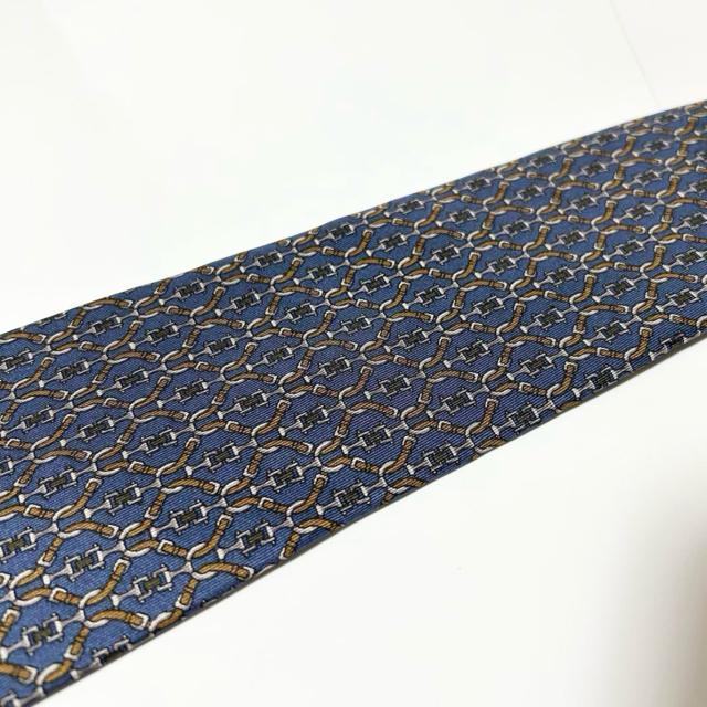 美品 FENDI フェンディ ネクタイ ベルト金具柄 シルク < ブランド  美品 FENDI フェンディ ネクタイ ベルト金具柄 シルク < ブランドの