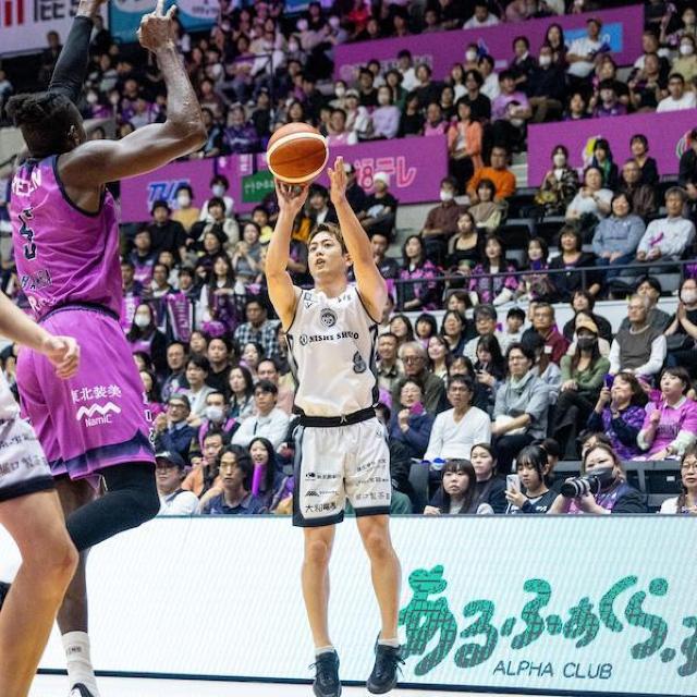 #9 藤本 巧太選手 AWAYユニフォーム ※上下セット(着用・直筆サイン入り) < レジャー/スポーツ #9 藤本 巧太選手 AWAYユニフォーム ※上下セット(着用・直筆サイン入り) < レジャー/スポーツの